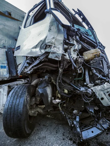 Camión lesionado durante un accidente — Foto de Stock