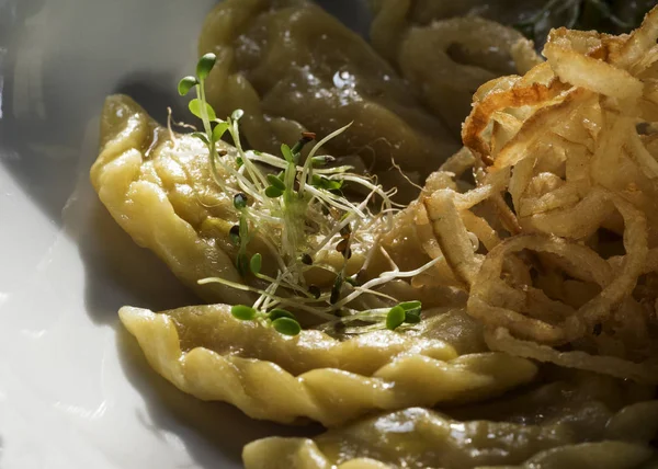 Knödel mit Kraut — Stockfoto