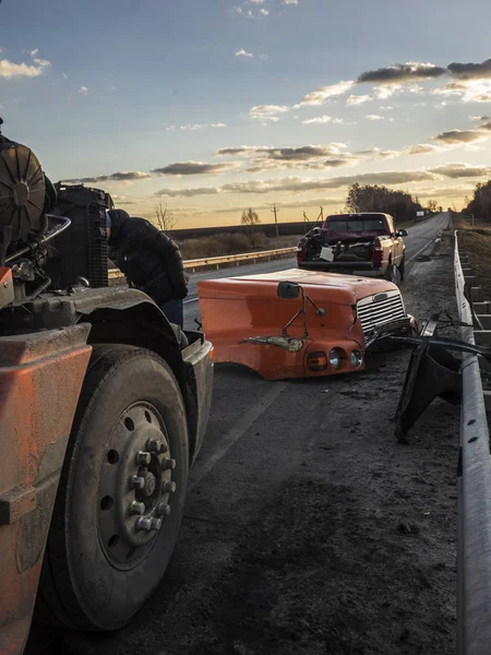 Beschadigd bij ongeluk vrachtwagen — Stockfoto