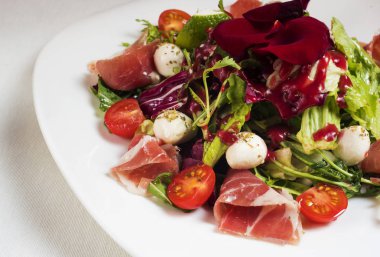 Salata karışımı