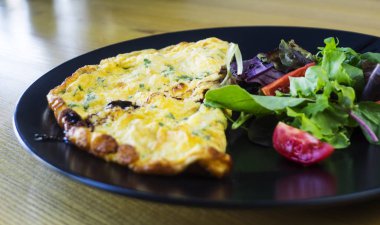 Dışarı 2 yumurta omlet,