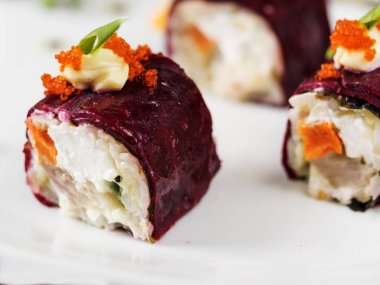 Salata kürk manto rulo 