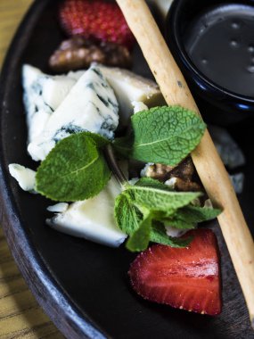 İtalyan chesse plaka