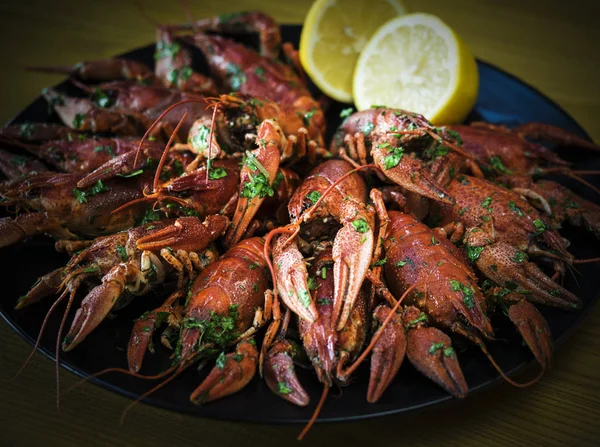 İyi haşlanmış crayfishes