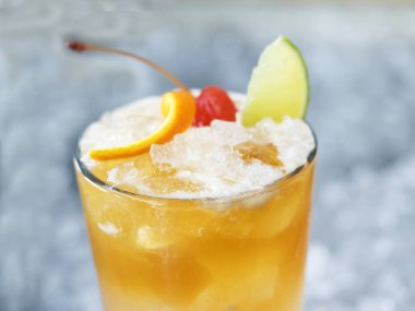 Cam sağlıklı limonata