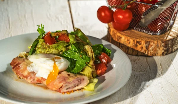 Rulo ile taze salata 