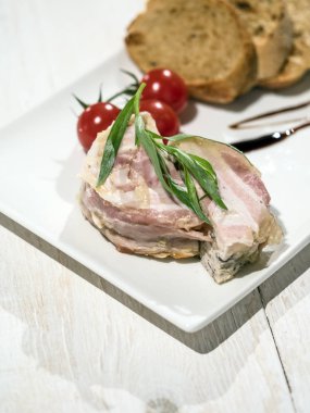 Pastırma birlikte terrine