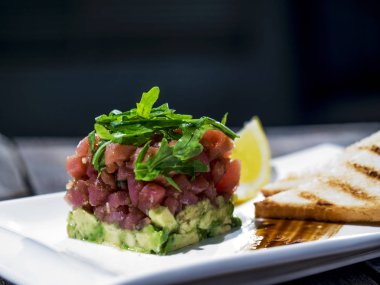 tuna tartare 