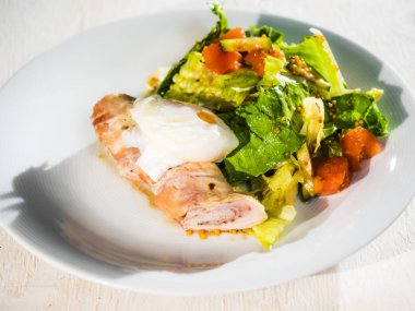 Rulo ile taze salata