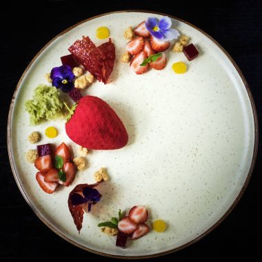 Fıstıklı Frese çilek ile