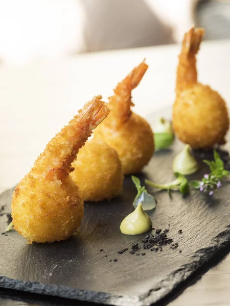 Mozzarella-Mısır karides ile