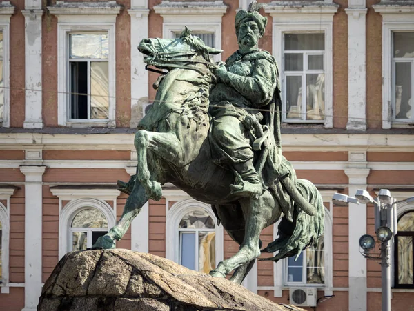 Monument Bogdan Khmelnitsky — Stock Photo, Image