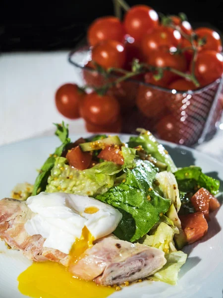 Rulo ile taze salata 