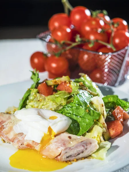 Rulo ile taze salata 