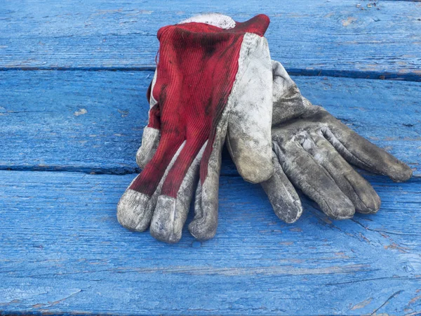 Kirli ev eldiven — Stok fotoğraf