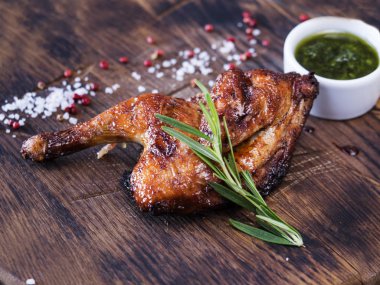 Sarımsak soslu tavuk