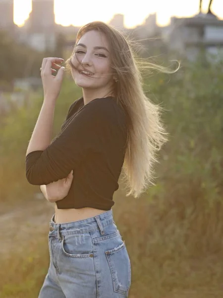 Young caucasian girl — Stock Photo, Image