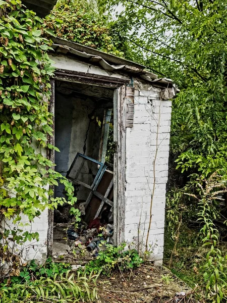 Ένα εγκαταλελειμμένο σπίτι — Φωτογραφία Αρχείου