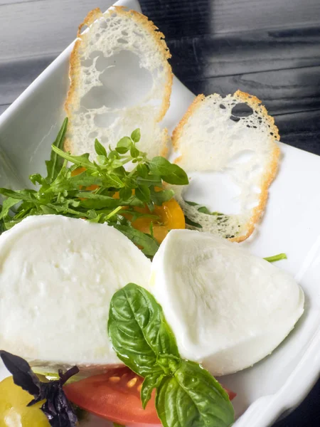 Mozzarella  with pesto — Stock Photo, Image