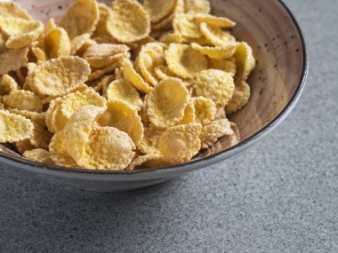 Kâse Mısır gevreği ile