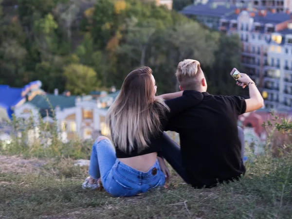 Young caucasian girl and man — Stock Photo, Image