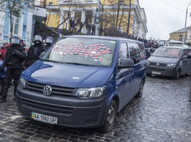 Mikhail Saakashvil yayımlanan eylemciler tutuklandı