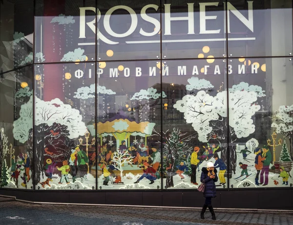 Venster van Roshen winkel — Stockfoto