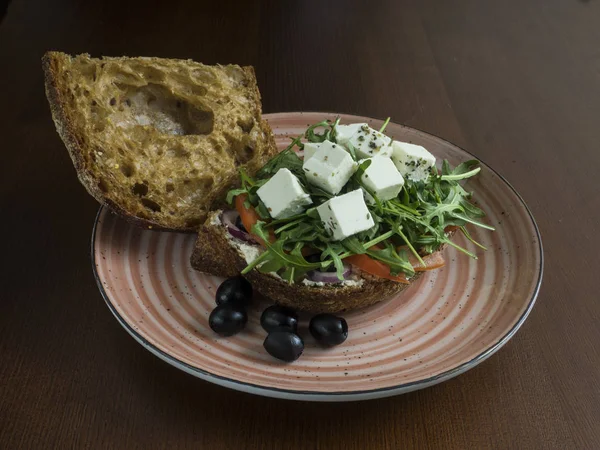 beyaz peynirli sandviç