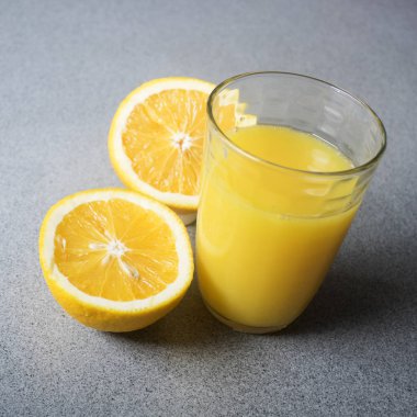 Taze portakal suyu