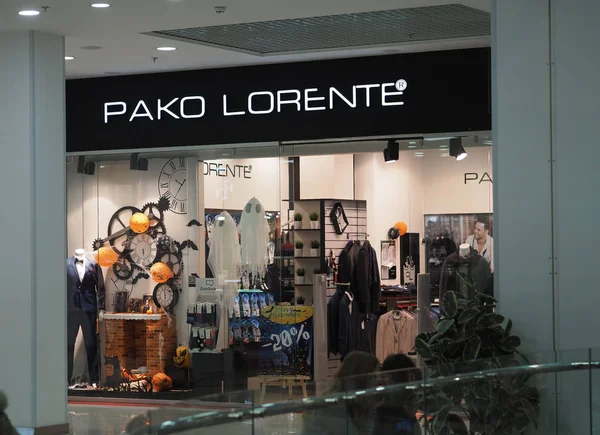 Pako Lorente butik på Lubava köpcentrum — Stockfoto