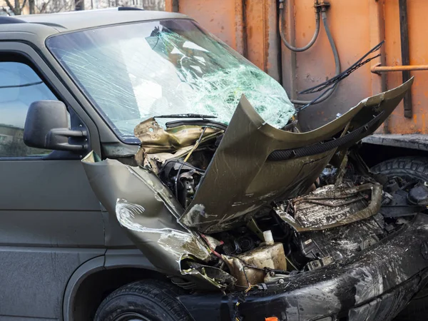 The accident of a minivan of the Armed forces of Ukraine — ストック写真