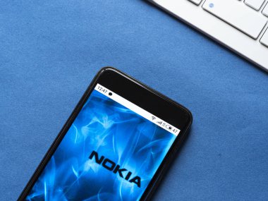  Bu resimde Nokia logosu görüntülenir 