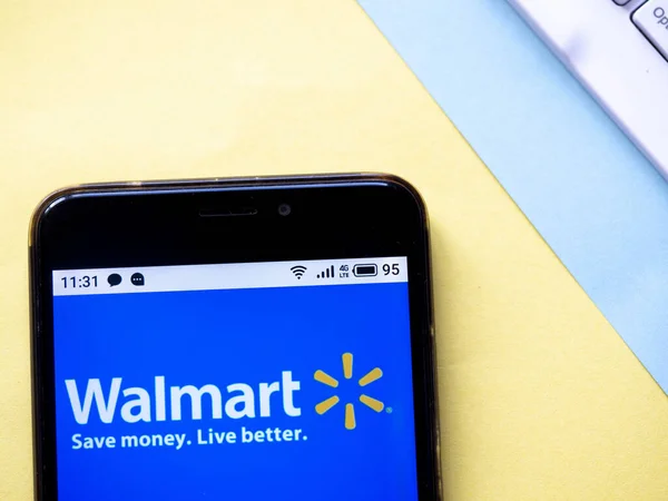 Deze Foto Illustratie Het Walmart Logo Zien Een Smartphone — Stockfoto