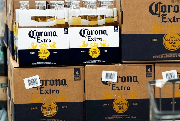 Boxes Bottles Mexican Light Beer Corona Store — Stock Photo, Image