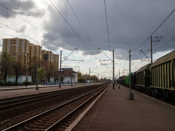 Deserted Train Station Covid Coronavirus Pandemic Quarantine Sharply Reduced Volume — Stock Photo, Image