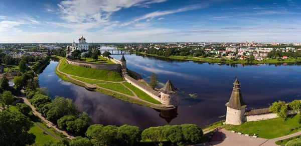 Εναέρια πανόραμα του Κρεμλίνου Pskov — Φωτογραφία Αρχείου