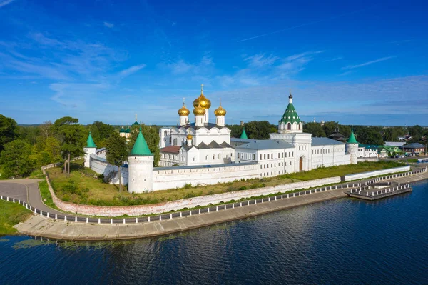 Mosteiro de Ipatievsky em Kostroma — Fotografia de Stock