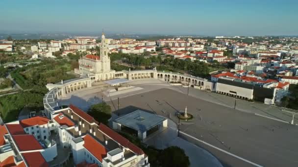 Complejo Catedral e Iglesia en Fátima Portugal — Vídeo de stock