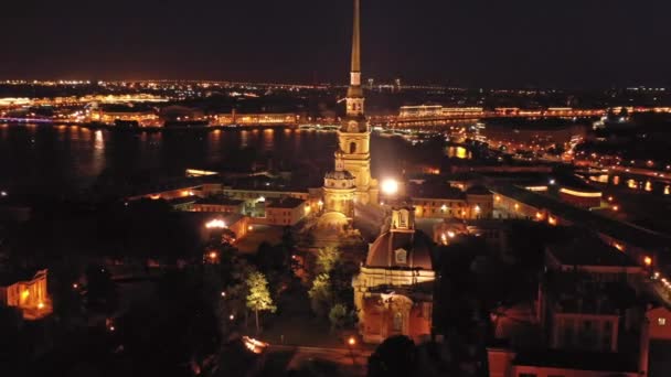 Vista aérea de la fortaleza de Pedro y Pablo en Rusia — Vídeos de Stock