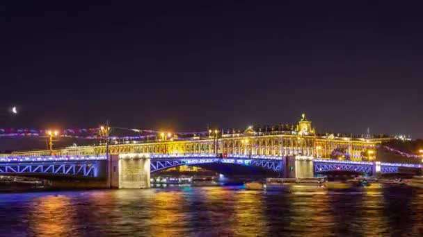 Puente del Palacio Dibujado en San Petersburgo por la noche — Vídeos de Stock