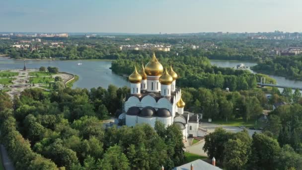 Katedra Wniebowzięcia Pańskiego w Jarosławiu Rosja — Wideo stockowe