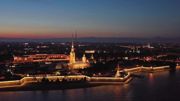 Aerial night view of Peter and Paul Fortress — ストック動画