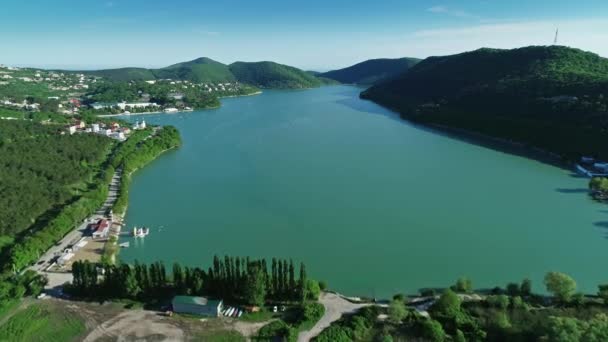 Озеро Абрау - Дурсо, Кавказ, Росія — стокове відео