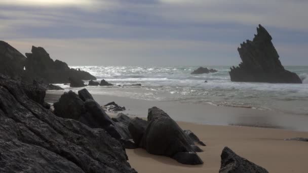 Praia da Adraga plage de sable au Portugal — Video