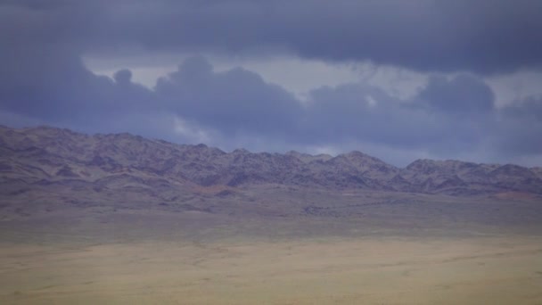 Sand dunes with storm clouds in Gobi Desert — Stock Video