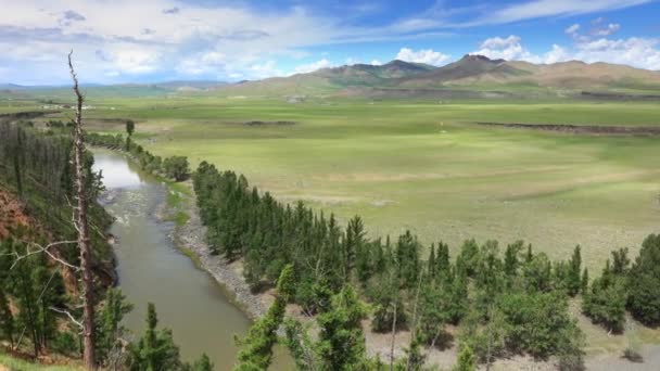 Долина с изгибом реки Орхон — стоковое видео