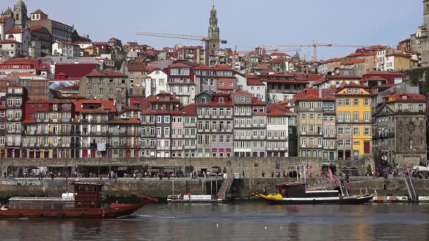 Лодки Реке Доуро Район Рибейра Порту Португалия — стоковое видео