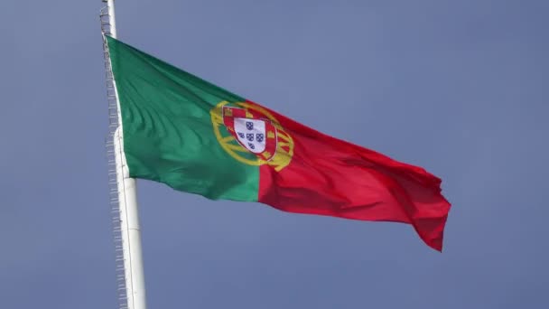 Flaga Portugalii Wietrze Lizbona Portugalia — Wideo stockowe