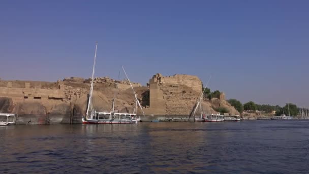 Pemandangan Dari Perahu Yang Berlayar Sepanjang Sungai Nil Aswan — Stok Video
