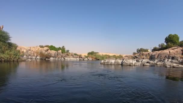 Vista Desde Barco Felucca Navegando Largo Del Río Nilo Asuán — Vídeos de Stock